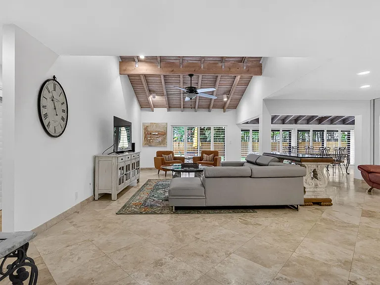 804 Foxpointe Cir — Photo 7