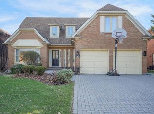 1612 Pilgrims Way, Oakville, ON