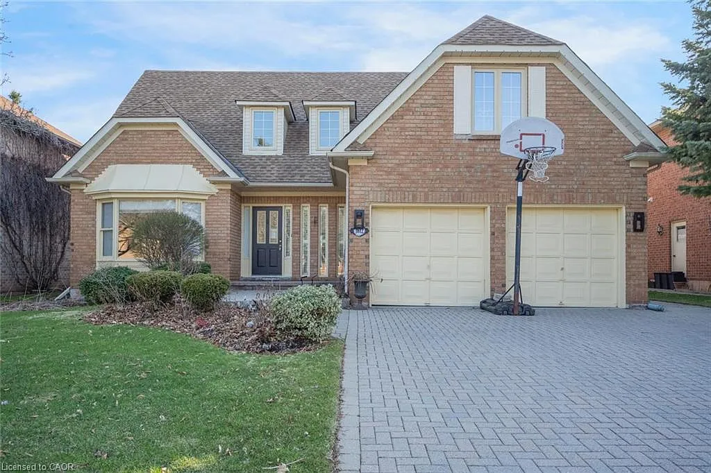 1612 Pilgrims Way photo 1