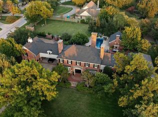 7304 Nichols Rd, Nichols Hills, OK 73120