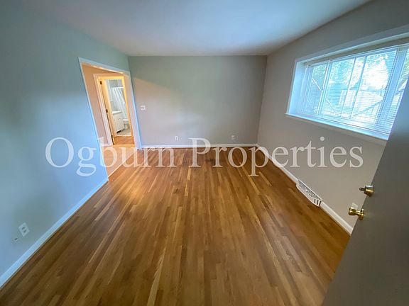 3rd image of 1606-1610 W Northwest Blvd #1608-D