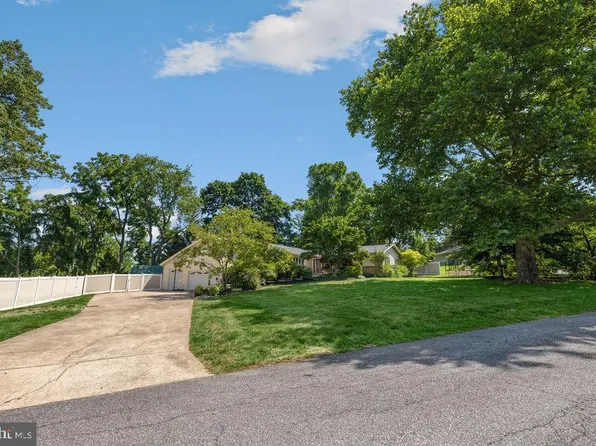 789 Whitebriar Rd, Hockessin, DE 19707