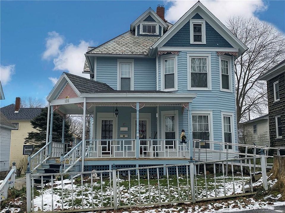 135 Federal St Cambridge Springs, PA, 16403 Apartments for Rent Zillow