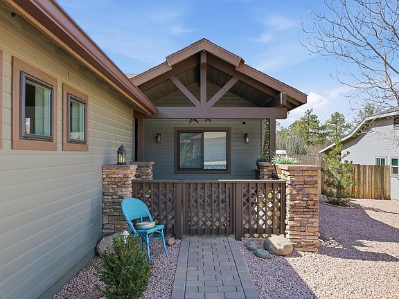 2nd image of 202 N Durango Ct