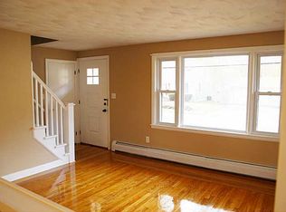 21 Linwood Rd, Cumberland, RI 02864