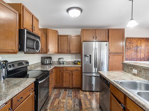 4th image of 1061 Ishee Dr
