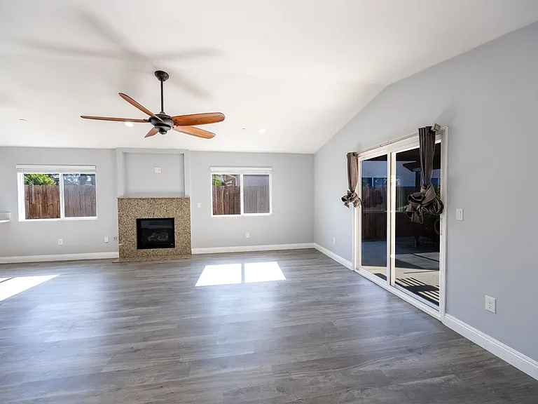 1181 Florida St — Photo 14