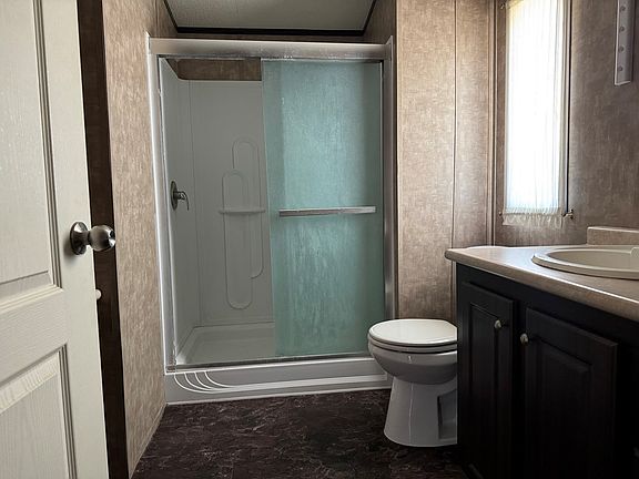 3rd image of 306 E 67th St #4