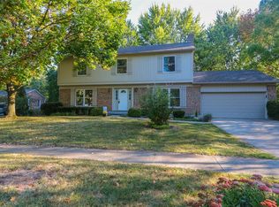 3220 Woodcrest Ln, Maineville, OH 45039