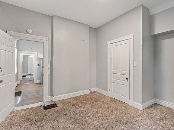 5th image of 2332 Rohs St
