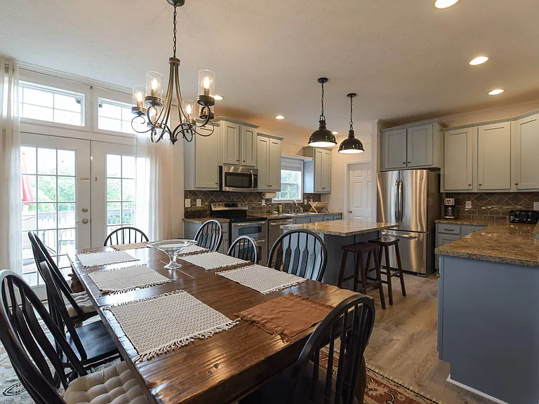 21 Old Pinner Pl — Photo 10