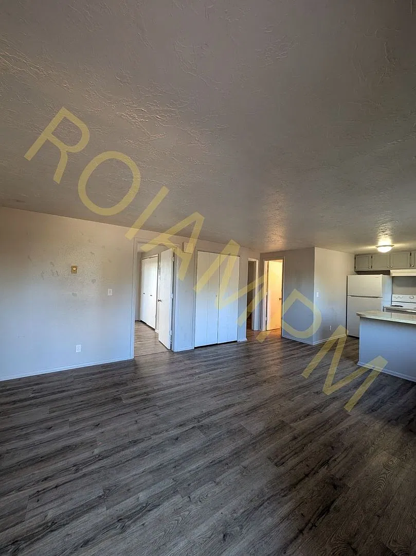 354 Orchalara Ave — Photo 2