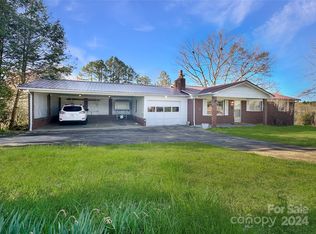 4219 Benfield Dr, Hudson, NC 28638
