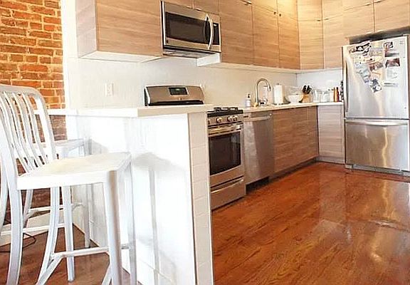 5th image of 309 W 139th St #3
