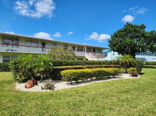 82 Camden Dr E #D, West Palm Beach, FL 33417