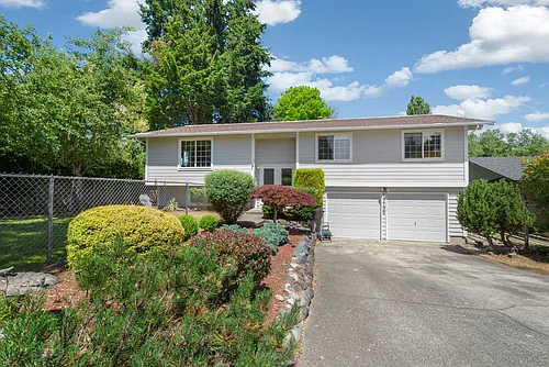 11100 NE 132nd Pl Photo 1