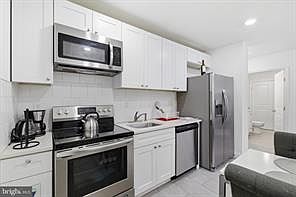 4th image of 925-29 N Broad St #19123