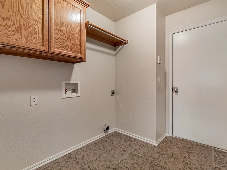 15937 Katie Ridge Dr — Photo 15