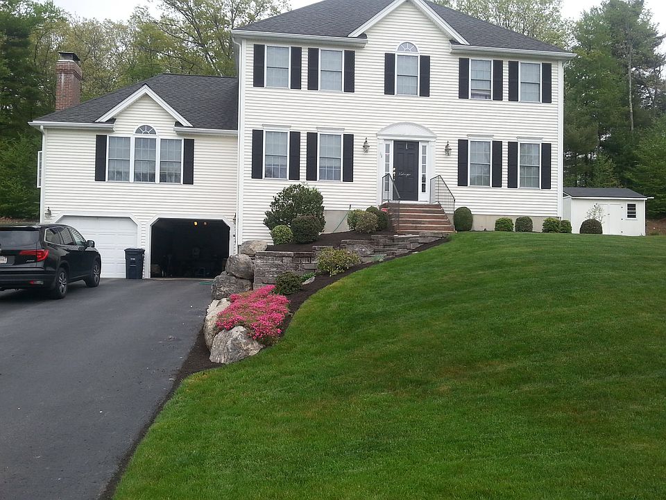 1st image of 64 Blair Dr