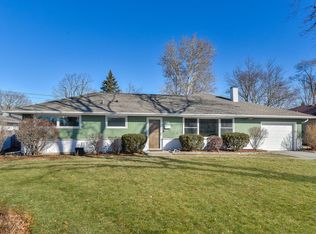 509 Turf Ln, Wheaton, IL 60187