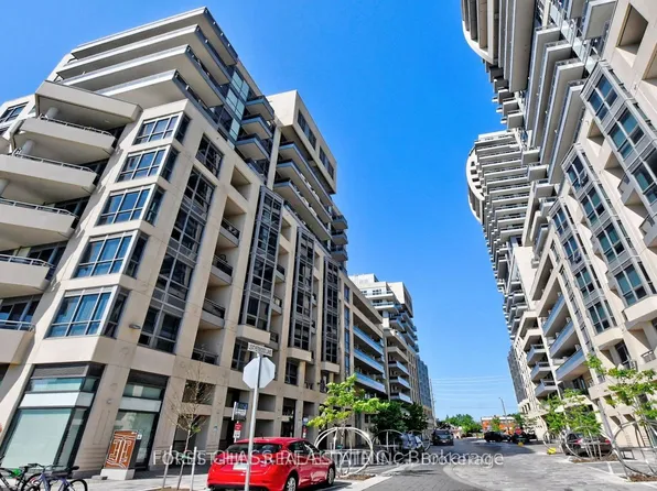 9201 Yonge St, Richmond Hill, ON