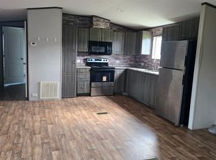 216 Holton Ln, Slocomb, AL 36375