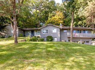 1535 Woodland Dr SW, Rochester, MN 55902