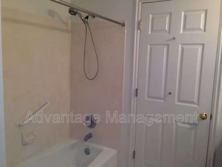 625 N 1570 W — Photo 5