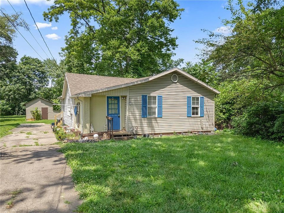 1st image of 3110 Omaha St