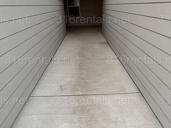 3rd image of 449 S Longbranch Dr