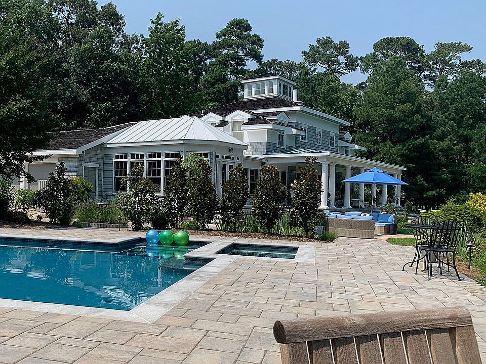 1st image of 129 Tanners Point Dr