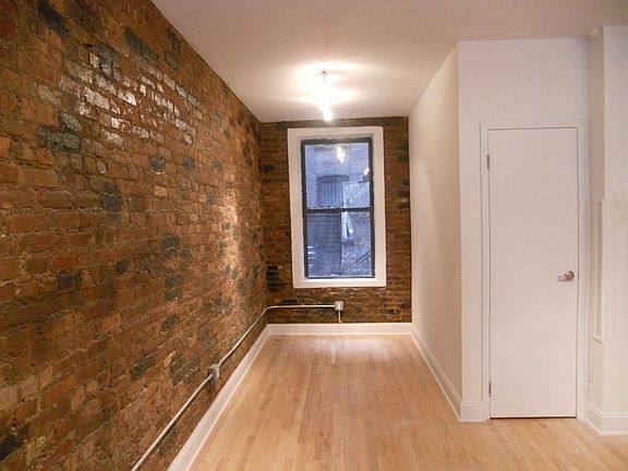 5th image of 141 W 10th St APT 2