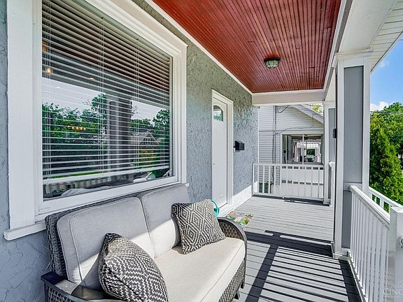 2nd image of 3625 Tamarack Ave