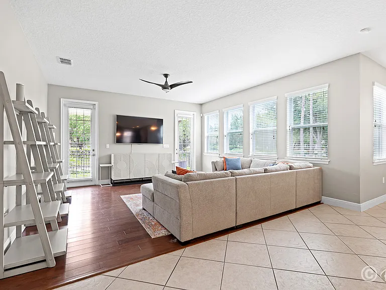 5302 Fishhawk Ridge Dr — Photo 8