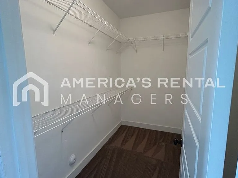 229 Union Station Dr — Photo 14
