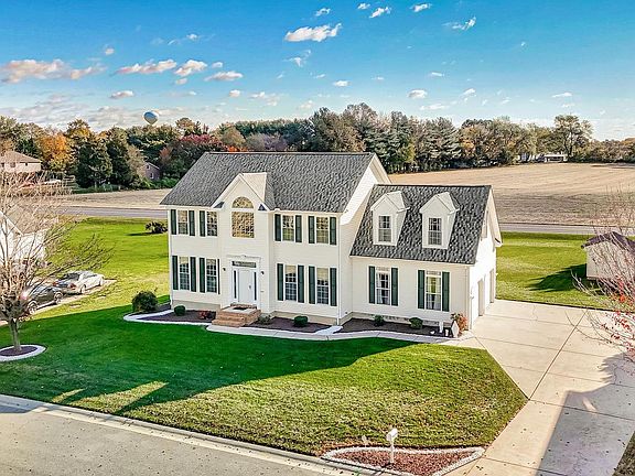 2nd image of 229 Apple Blossom Dr