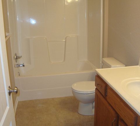 3rd image of 9450 N Robinhood Ave