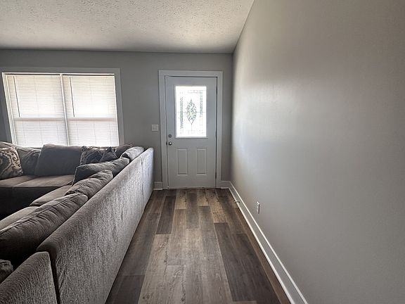 5th image of 27 Courtney Pl