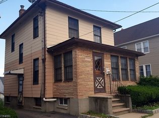 298 Devon St, Kearny, NJ 07032