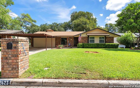 3rd image of 2623 Waterford Dr