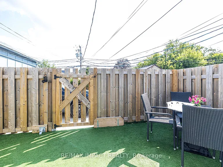 43.5 King St E — Photo 15