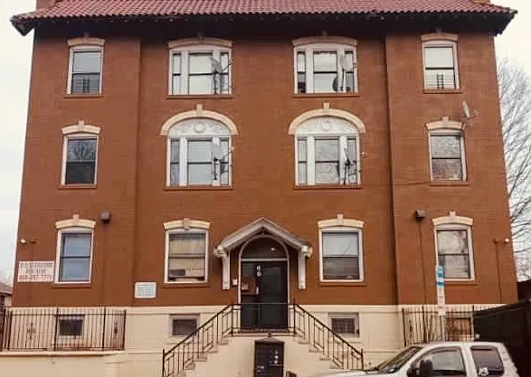 66 N Grove St #201