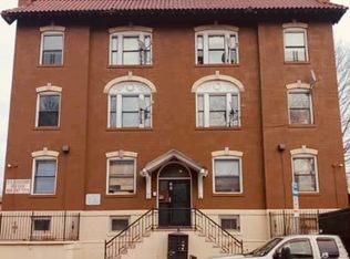 66 N Grove St #201, East Orange, NJ 07017