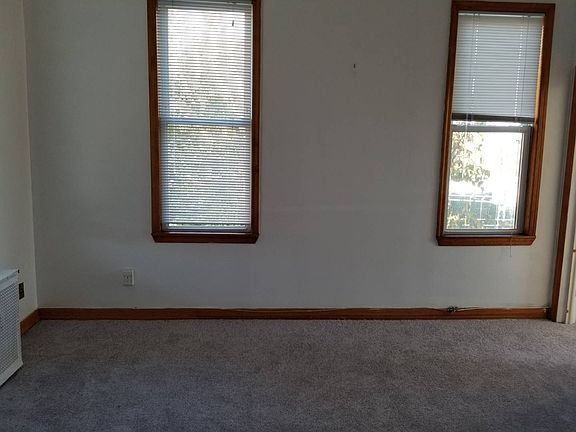 4th image of 299 City Island Ave