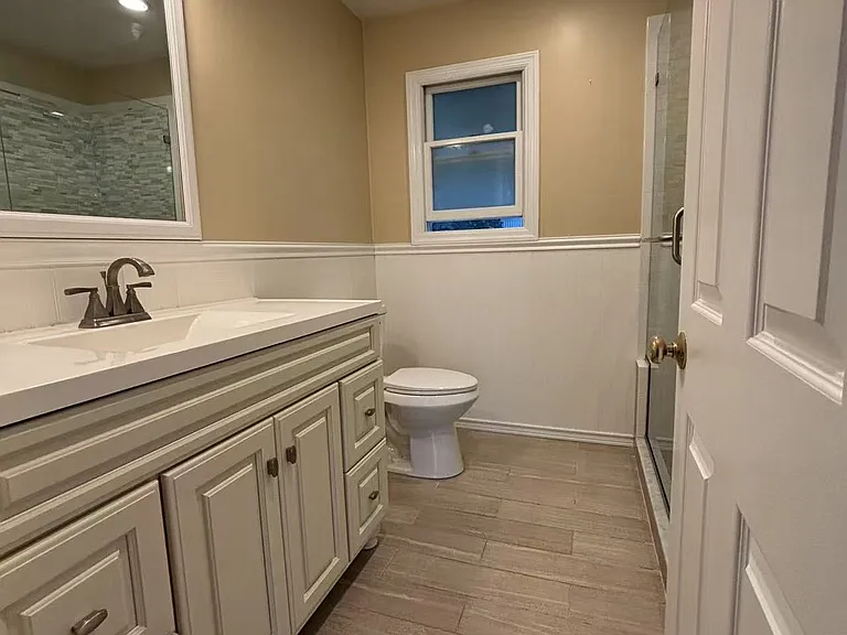 36 Nicholas Ave — Photo 2