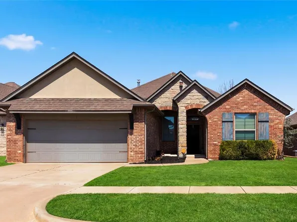 905 NW 189th Cir, Edmond, OK 73012