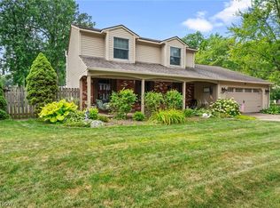 1705 Rosecrest Dr, Lorain, OH 44053