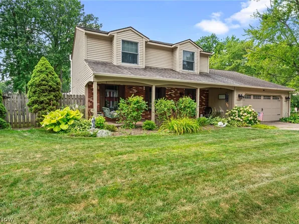 1705 Rosecrest Dr, Lorain, OH 44053