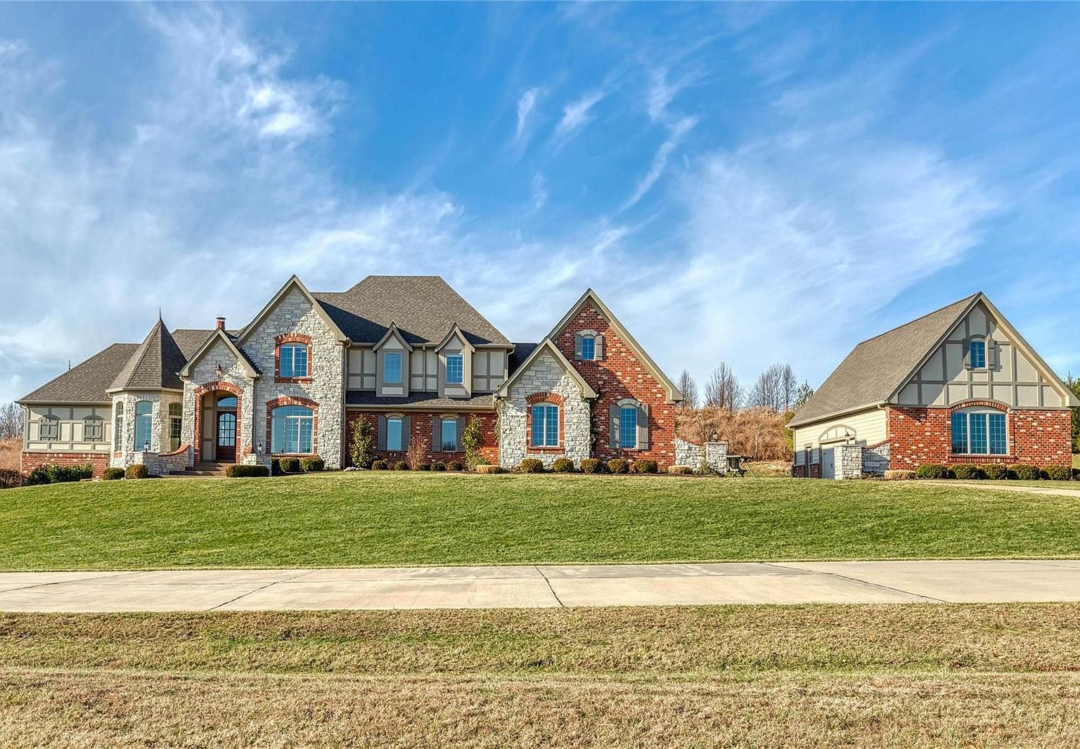 311 Wardenburg Farms Dr, Chesterfield, MO 63005 Zillow