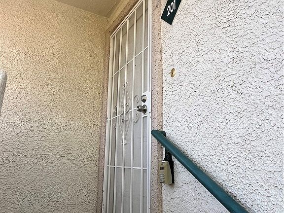 3rd image of 7901 Greycrest Ct Unit 201